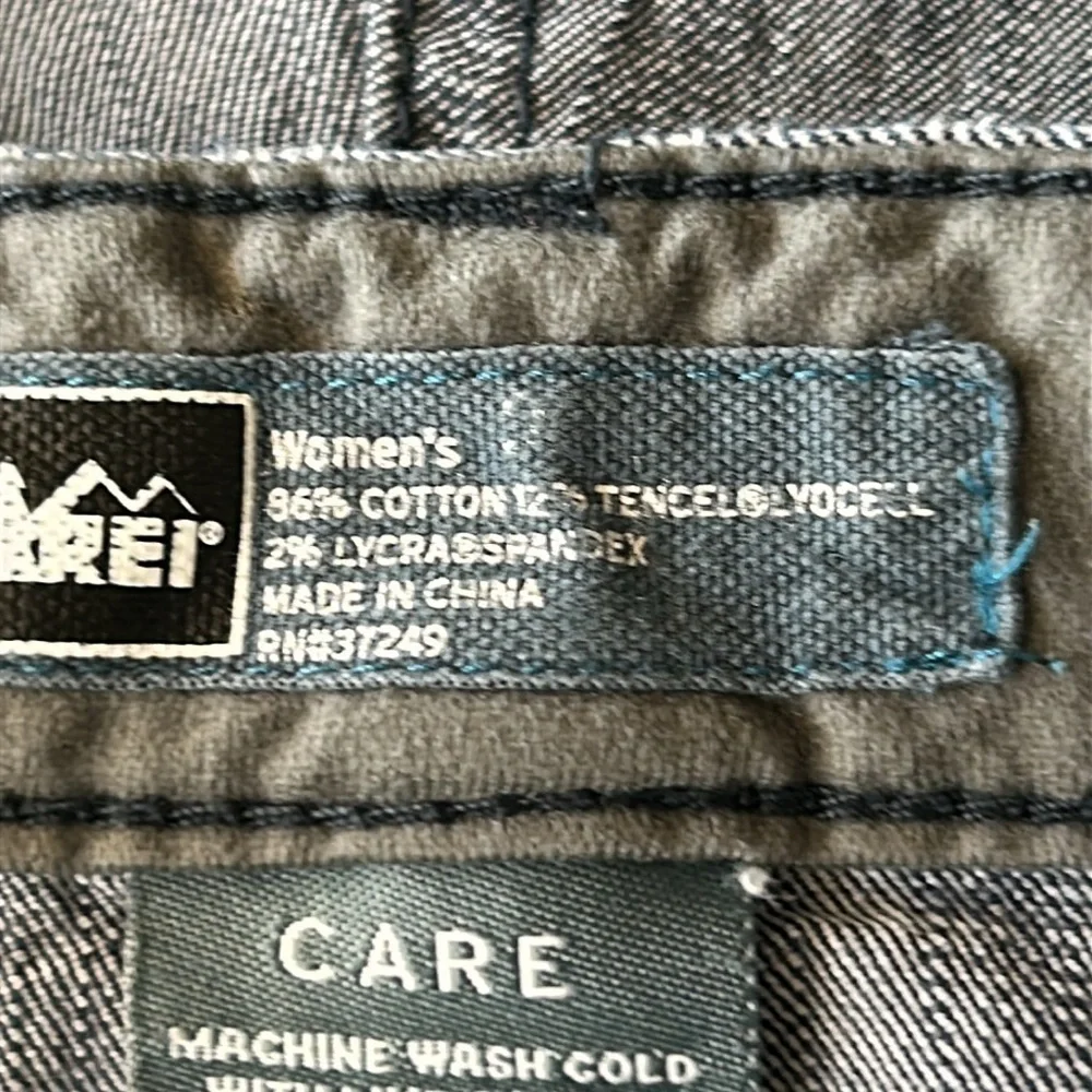 REI 844195 Blue Convertible Full Cropped Stretch Pants EUC size 0